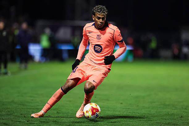 西部半决赛名场面！科比遇犯规+嘘声，如何32分带队晋级？